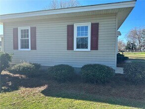 8927 Main St in Godwin, NC - Building Photo - Building Photo