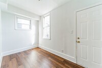 3106 Cliftmont Ave photo'