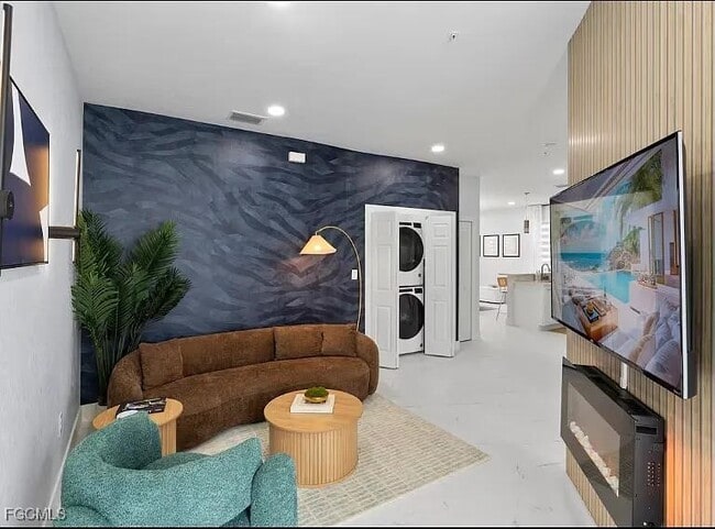 property at 621 Rose Garden Rd