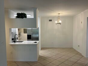 6394 Emerald Dunes Dr in West Palm Beach, FL - Building Photo - Building Photo