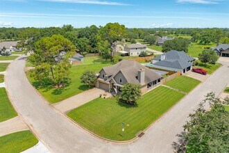 400 S Amherst Dr in West Columbia, TX - Building Photo - Building Photo