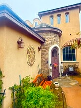 5252 Amber View Pt in San Diego, CA - Building Photo - Building Photo