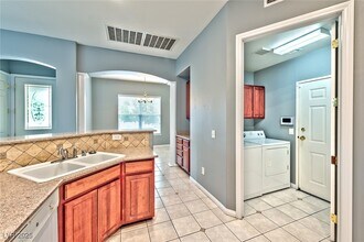 220 Lorryn Ln in Boulder City, NV - Building Photo - Building Photo