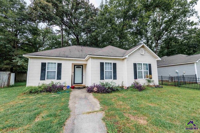 property at 207 Oregon Trail
