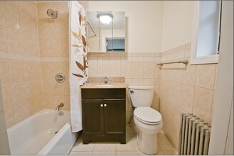 42 Tompkins Pl in Brooklyn, NY - Building Photo - Interior Photo