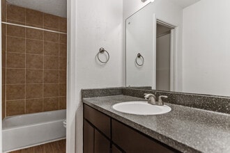 Windrush in San Antonio, TX - Foto de edificio - Building Photo