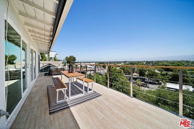 property at 11689 Picturesque Dr