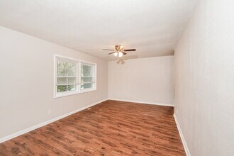 325 16th Ave NW in Center Point, AL - Building Photo - Building Photo