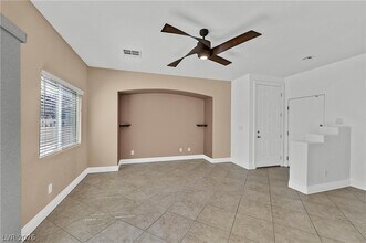 1110 Tropical Star Ln in Henderson, NV - Building Photo - Building Photo