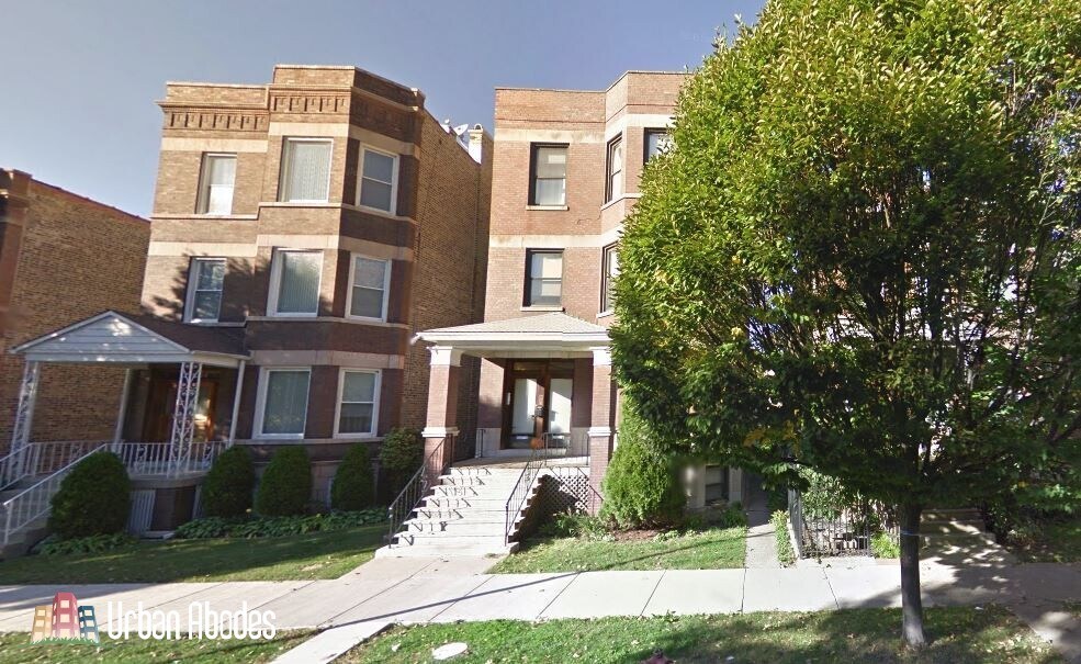 2230 W Iowa St, Unit A07C in Chicago, IL - Building Photo