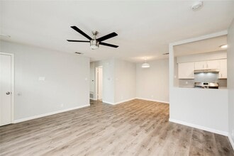 915 Chisholm Cove in Round Rock, TX - Building Photo - Building Photo