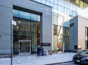 FRANK 57 WEST in New York, NY - Foto de edificio - Building Photo