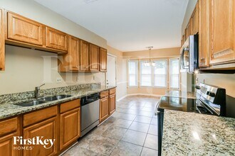 4957 Barrington Cove in Memphis, TN - Foto de edificio - Building Photo