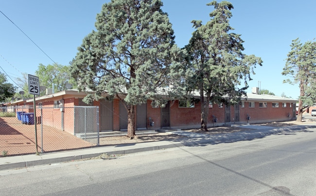 500-504 Indiana St SE in Albuquerque, NM - Building Photo - Building Photo