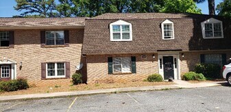 5808 Hunting Ridge Ln in Charlotte, NC - Building Photo