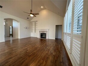 122 Catfish Cove in Dripping Springs, TX - Building Photo - Building Photo
