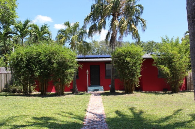 property at 225 Gulfstream Blvd