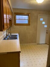 1224 W 7th St, Unit 1224 in Erie, PA - Foto de edificio - Building Photo