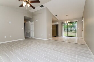 2912 Crane Ave in North Port, FL - Building Photo - Building Photo