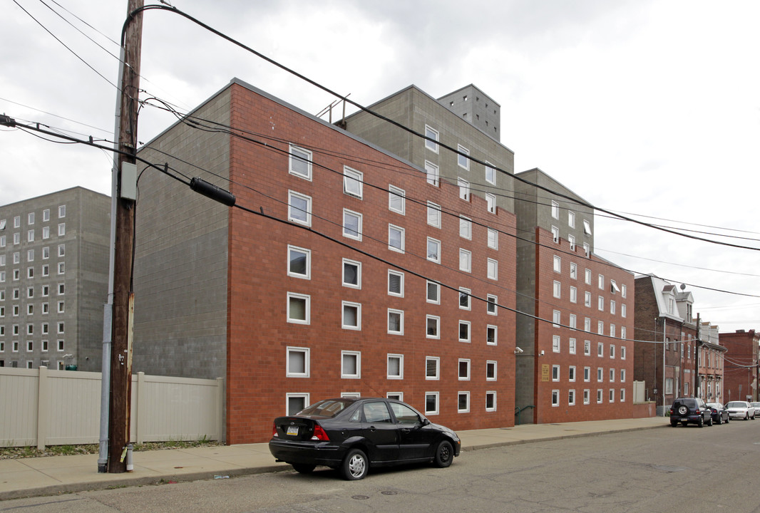 I.W. Abel Place in Pittsburgh, PA - Building Photo