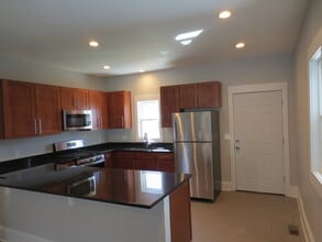 1448 W 54th St in Cleveland, OH - Foto de edificio - Building Photo