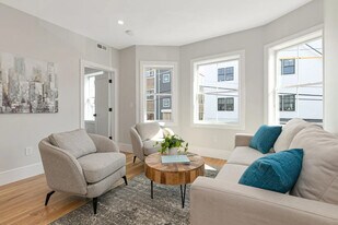 19 Berkshire St in Cambridge, MA - Building Photo