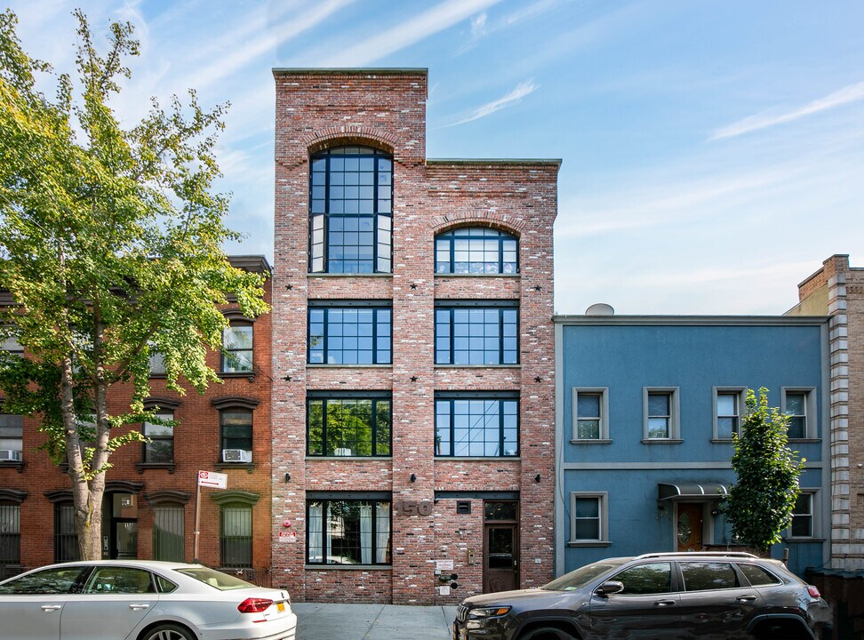 150 Richardson St in Brooklyn, NY - Building Photo