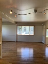 3084 S Bellaire St in Denver, CO - Building Photo - Building Photo