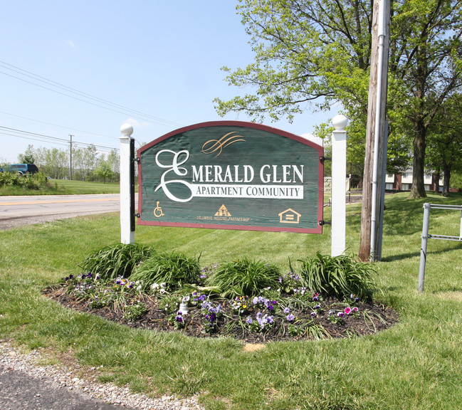 Emerald Glen Apartments in Columbus, OH - Building Photo - Building Photo