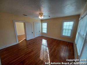 214 Funston Pl in San Antonio, TX - Building Photo - Building Photo