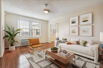 Connecticut Plaza in Washington, DC - Foto de edificio - Building Photo