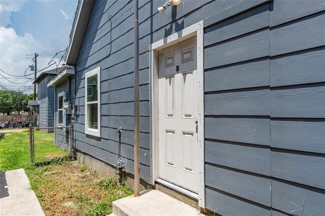 property at 2801 Virginia St
