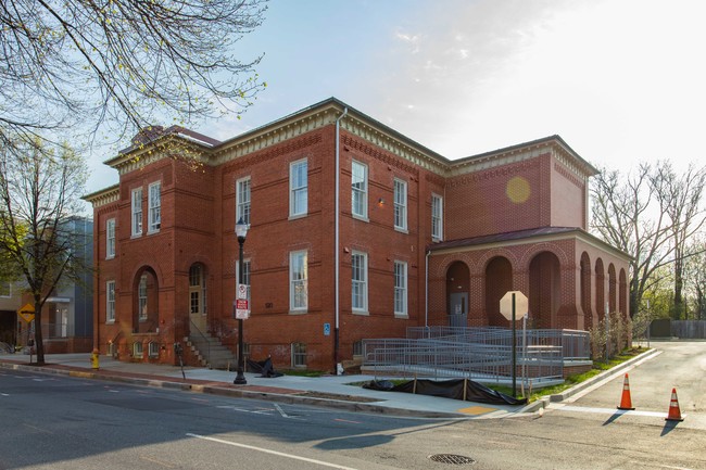 520 N Market St in Frederick, MD - Foto de edificio - Building Photo