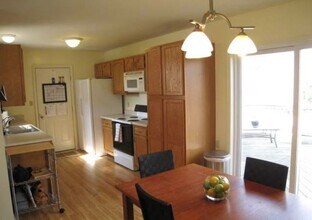 35 Chatham Ln in Red Lion, PA - Building Photo - Building Photo