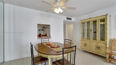3015 N Ocean Blvd, Unit 3J in Fort Lauderdale, FL - Building Photo - Building Photo
