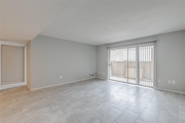 8419 Hearth Dr in Houston, TX - Building Photo - Building Photo
