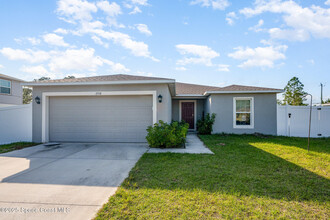 2938 Tishman Rd SE in Palm Bay, FL - Building Photo - Building Photo
