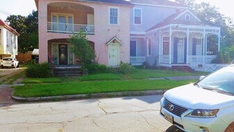 7605 Freret St, Unit Lower in New Orleans, LA - Building Photo