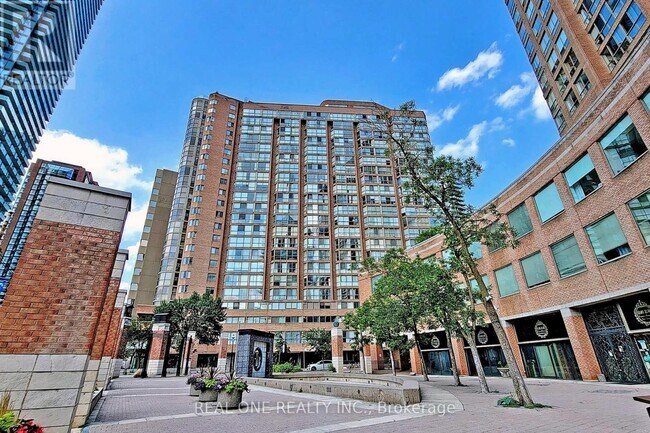 1055-1055 Bay St.