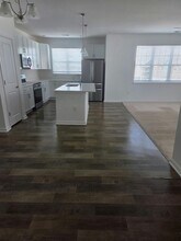 1732 Dromolin Dr in Virginia Beach, VA - Building Photo - Building Photo