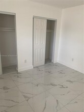 121 E 6th St in Hialeah, FL - Building Photo - Building Photo