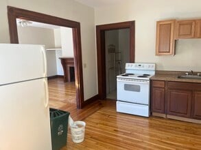 45 Wachusett St, Unit 2 in Worcester, MA - Building Photo - Building Photo