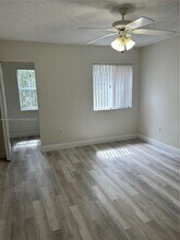 2494 Centergate Dr in Miramar, FL - Building Photo - Building Photo