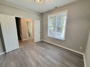 14910 Scothurst Ln in Charlotte, NC - Building Photo - Building Photo