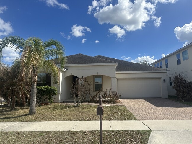 11728 Gray Rock Trail