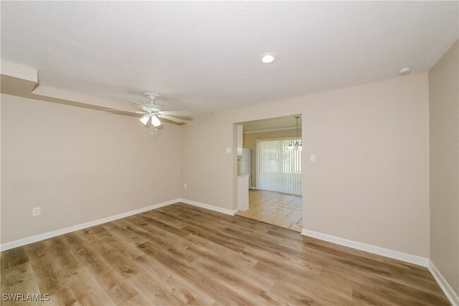 property at 401 Bonita Ave NW
