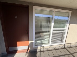 940 S Venice Blvd in Los Angeles, CA - Building Photo - Building Photo