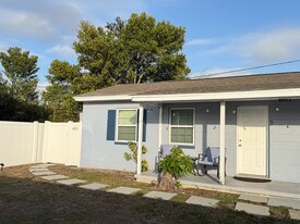 401 S Mars Ave in Clearwater, FL - Building Photo