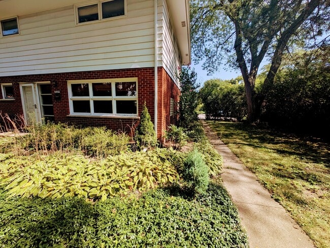 property at 3131 Lake Ave