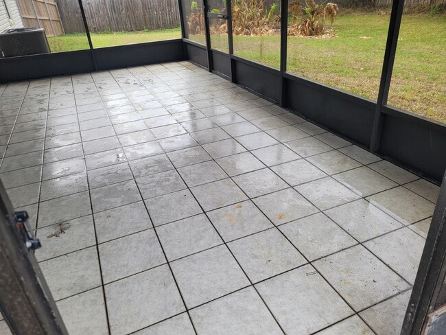 6690 Cairo Rd in Cocoa, FL - Foto de edificio - Building Photo